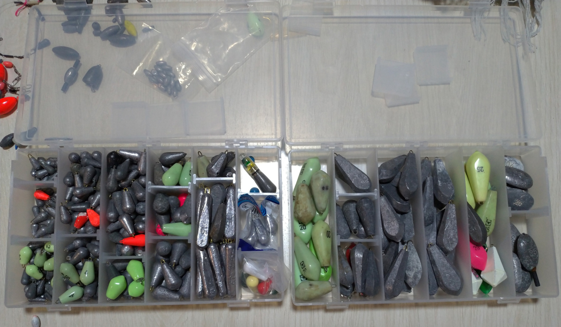 ダイソーのセクションケース・ラインナップと実際に200円商品に釣り具