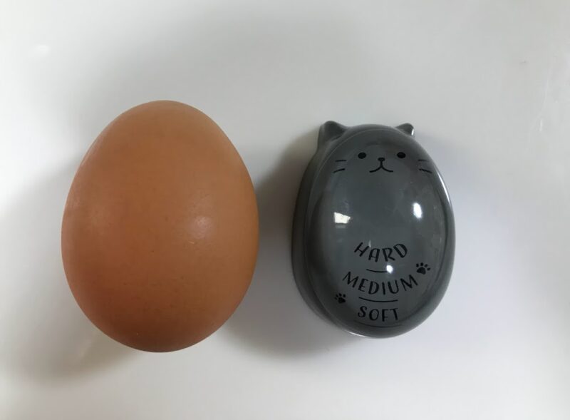卵とエッグタイマー