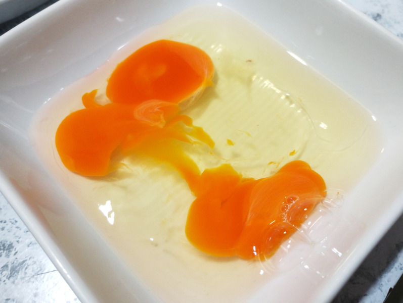 おれんじ玉子のしっかりとした黄味と白身