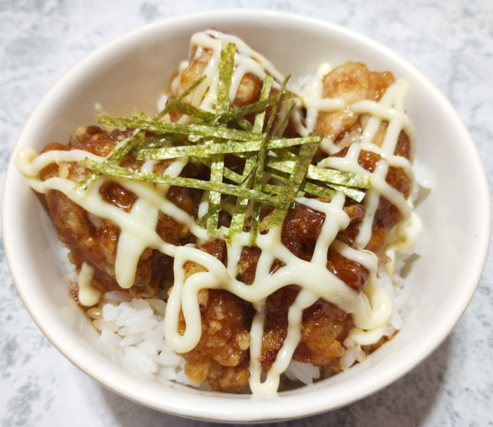 札幌ザンギ本舗カリやわザンギでザンギマヨ丼