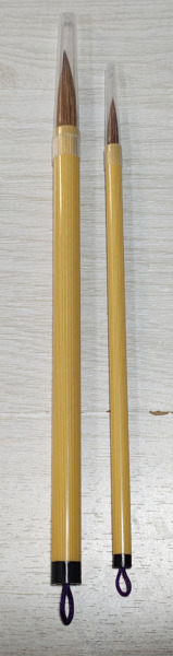 ダイソー・書道筆セットを取り出したところ